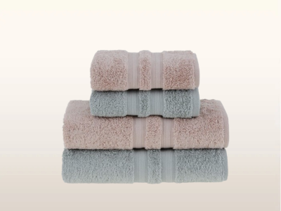 Kit com 2 toalhas de rosto e 2 de banho 1